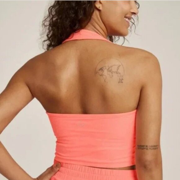 Beyond Yoga Spacedye Well Rounded Cropped Halter Tank size Medium - Picture 2 of 5
